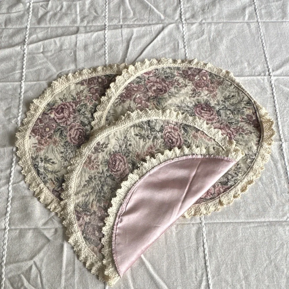 Set of 3 Round Floral Fabric Placemats, Pink/Beige/Green Lace Trim 10-15in
